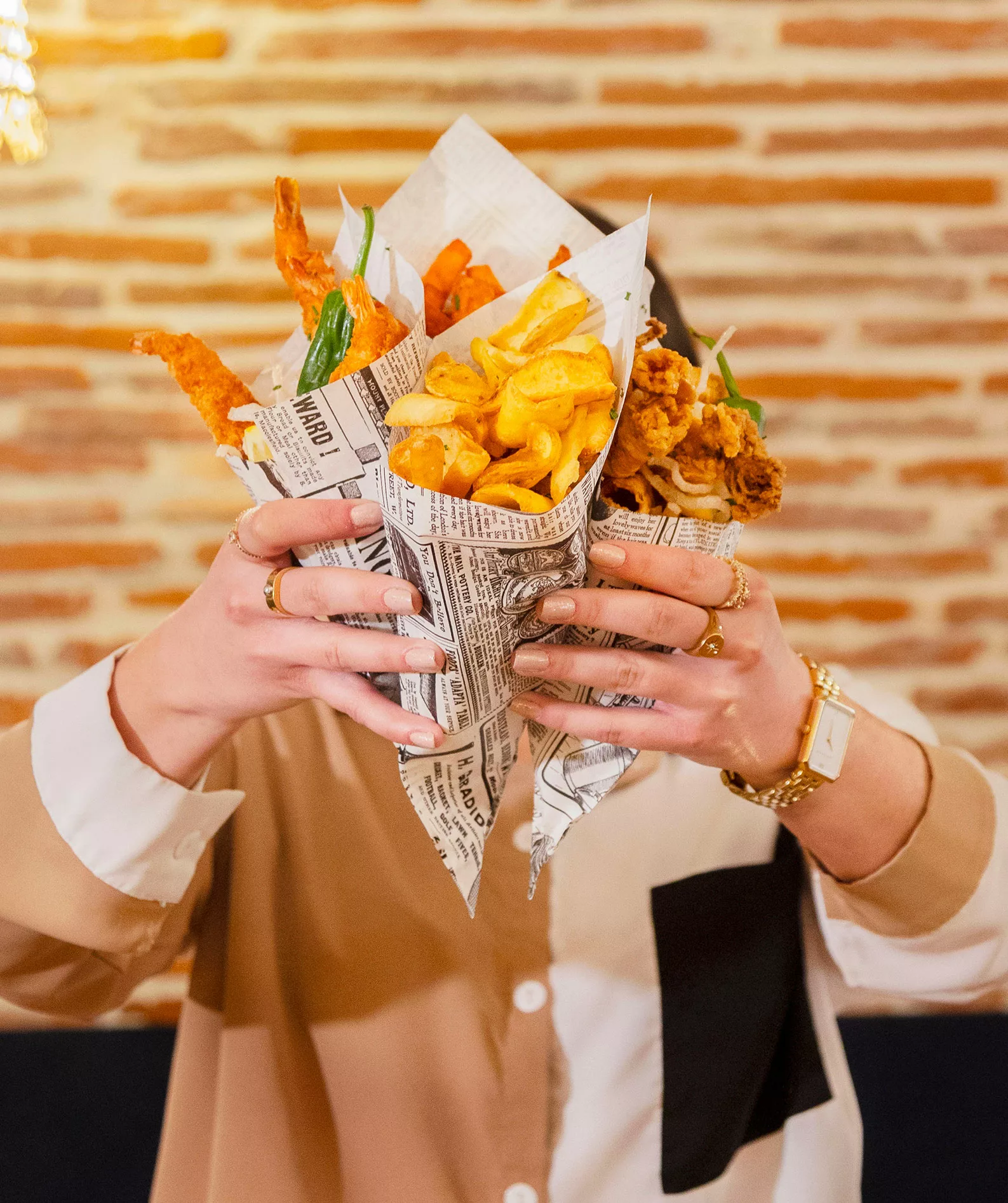 Photo représentant les cornets de frites de pomme de terre et de patate douce